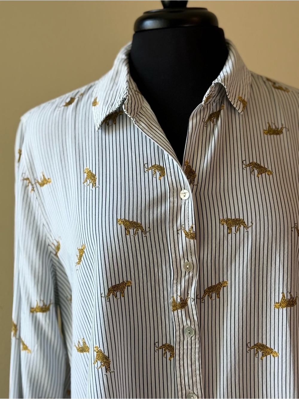 JANE + DELANCEY Striped Button-Down Shirt with Leopards Size XL White Black - Picture 2 of 15